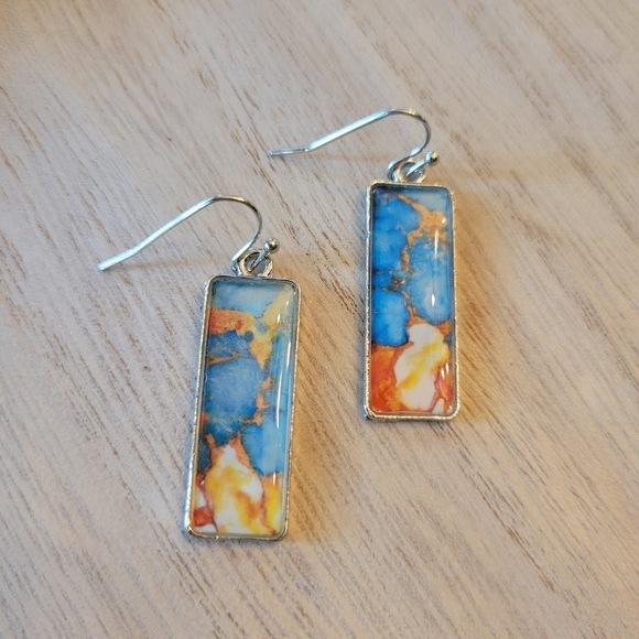 Marbled Watercolor Agate Rectangle Dangle Earrings - Picture 3 of 4